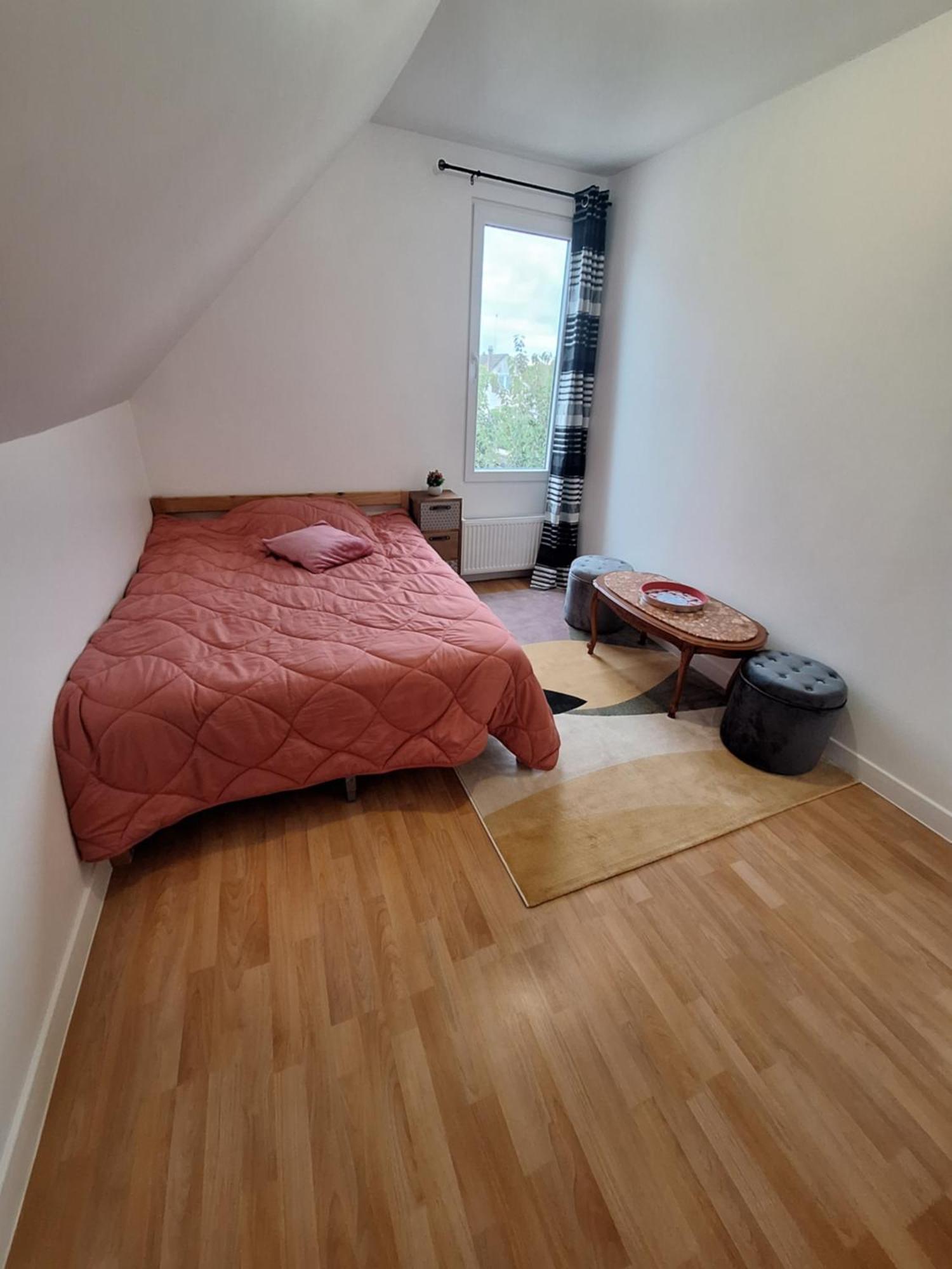Chambres Et Table D'Hotes - Chez Paul Et Emilia Villers-Cotterets  Exterior photo