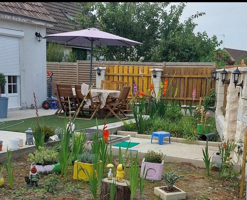Chambres Et Table D'Hotes - Chez Paul Et Emilia Villers-Cotterets  Exterior photo